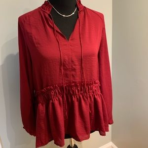 Beautiful high low anne taylor top—perfect for upcoming holiday season